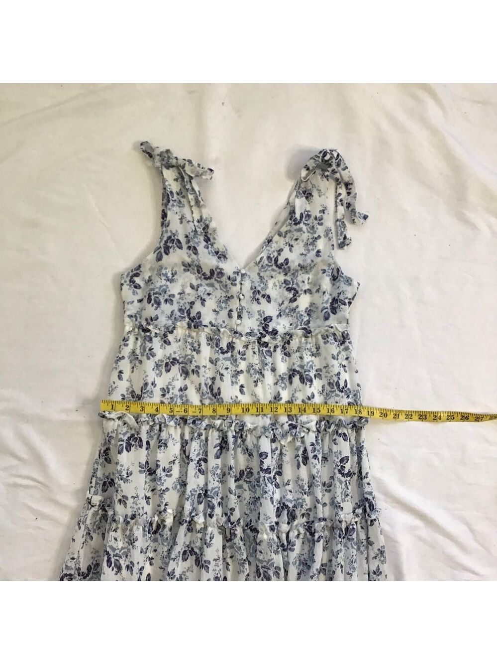 Moon River Women Elegant White Blue Floral Tiered Backyard Party Maxi Dress M - Picture 11 of 13